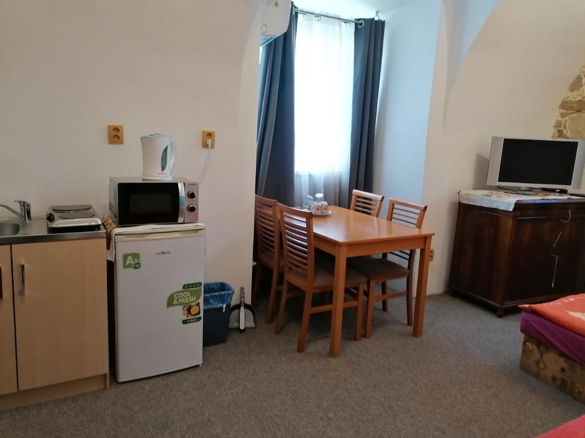 Fara Choustnikovo Hradiste Hotel Luaran gambar