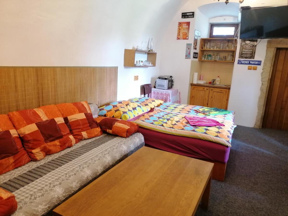 Fara Choustnikovo Hradiste Hotel Luaran gambar