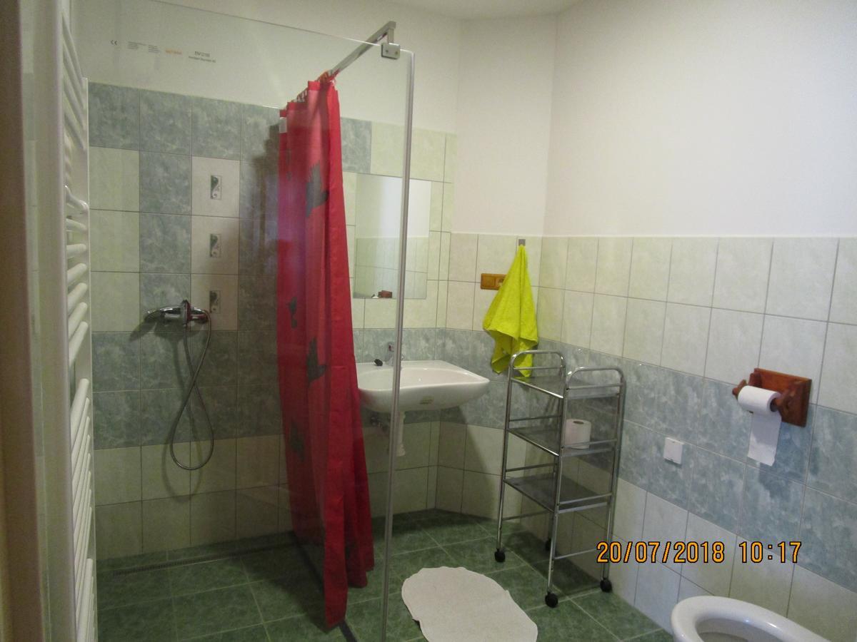 Fara Choustnikovo Hradiste Hotel Luaran gambar