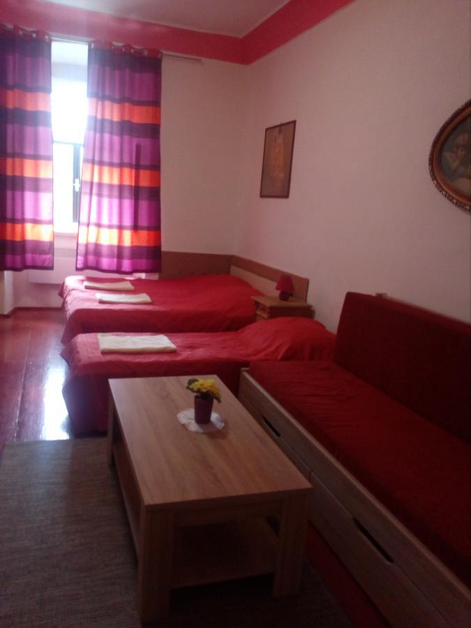 Fara Choustnikovo Hradiste Hotel Luaran gambar